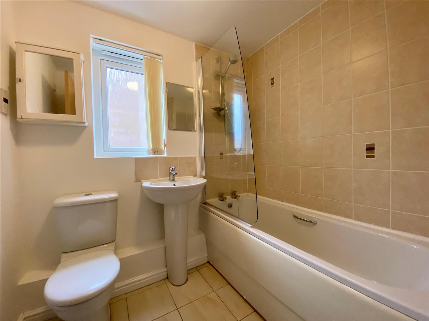 Rhodfa Cnocell Y Coed, Broadlands, Bridgend, Bridgend County Borough